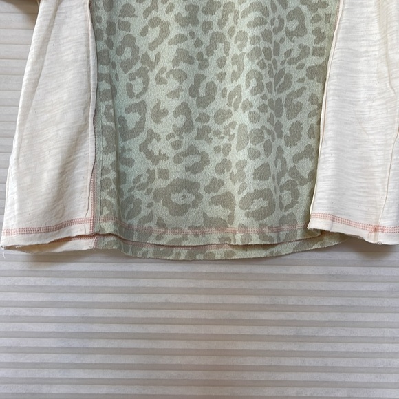 NWT Hem & thread size large green cheetah print raw stitched top - Picture 4 of 9